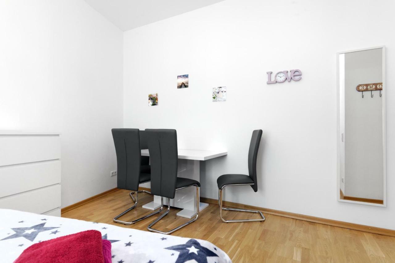 Grand Central Mitte Apartment Berlin Exterior photo